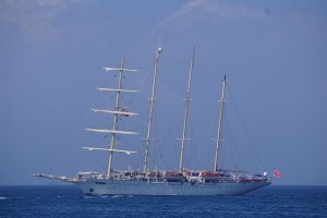 Luxus - 4-Master Kreuzfahrschiff